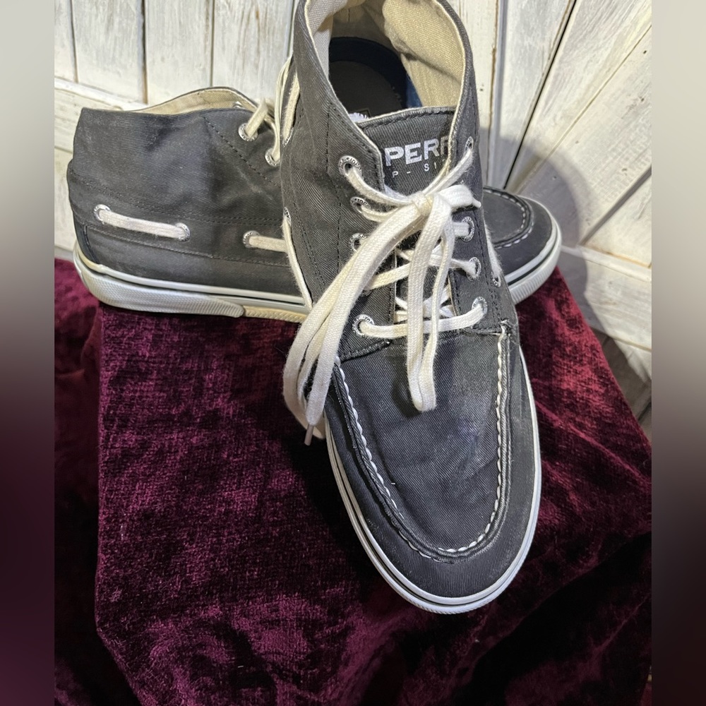 Men’s Super Cool High Top Lace Up Sperrys!!Like Brand New!!!💥